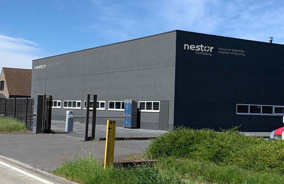 Gebouw en magazijn van Nestor Company in Deinze