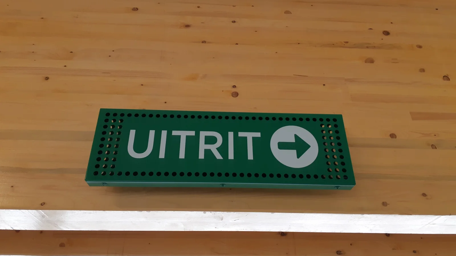 Nooduitgangsaanduiding in P+R Merksem